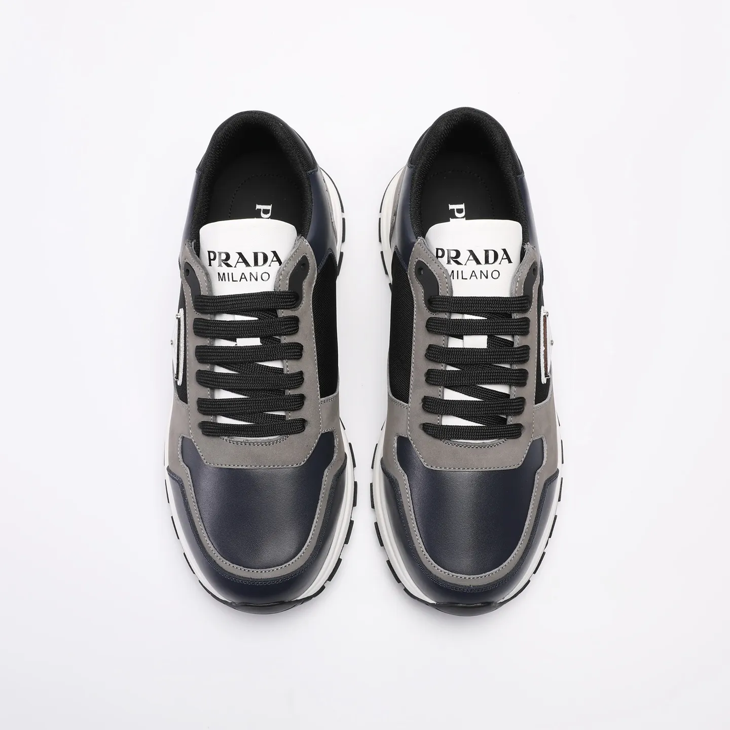 Batch 580 [PRADA] Men's shoes are popular in the counter, official website synchronization, high-quality shipments. Fabric: original cowhide with snakeskin. Lining: cowhide feet + cowhide lining. Outsole: original TPU + foam. Size: 38-46